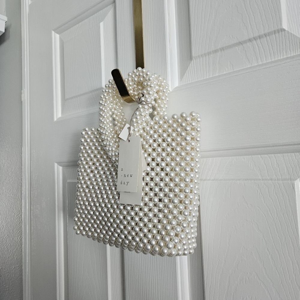 NWT A New Day Simulated Pearl Heart Beaded Mini Tote Bag - Picture 3 of 9